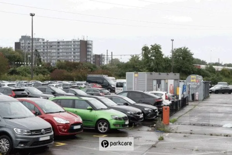 Quick Parking Open Air Car Park Brussels foto 3