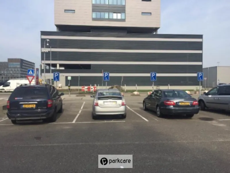 P3 Rotterdam Airport foto 3