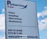 Bord bij ingang van Parkservice Bremen Valet met contactgegevens en faciliteiten