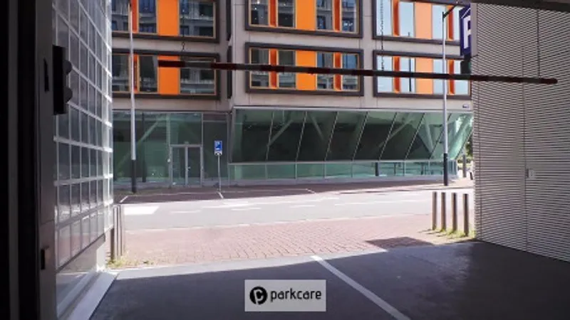 Parkeergarage IJ-oever Centrum Amsterdam uitgang