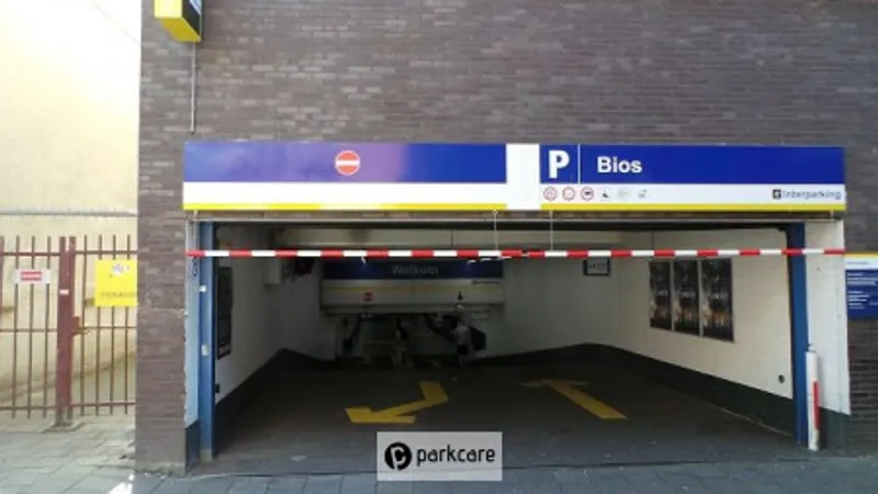 Voorkant Parkeergarage Bios