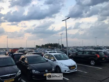 Parkeren Schiphol P3 foto 1