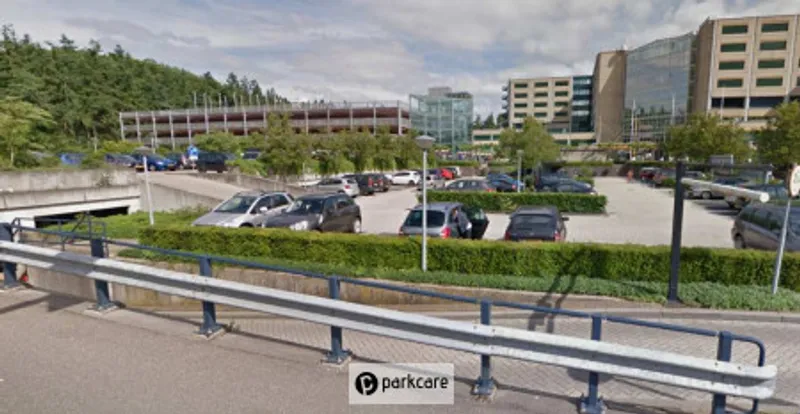 Ziekenhuis Rijnstate (Interparking) foto van buiten parkeerplaats andere kant