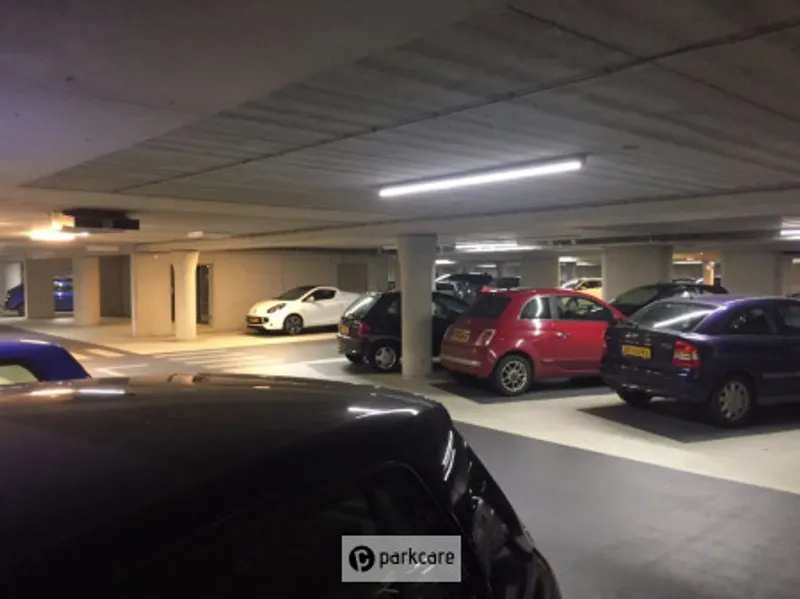 Citadel (Interparking) Binnen ondergronds geparkeerde auto's