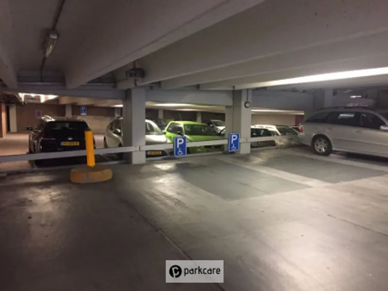 Parkeergarage Mercurius Invalide parkeerplekken binnen