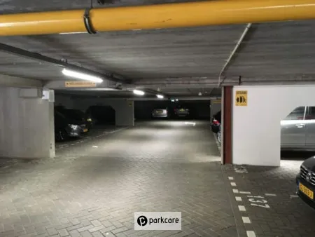 Parkeergarage Amstelgebouw parkeerplaatsen