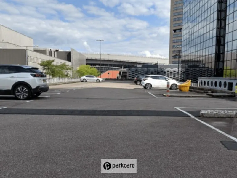 Parkeerterrein Centerpoint parkeerplaatsen