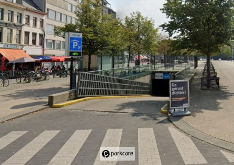 Ingang Parkeergarage Sint-Jansplein