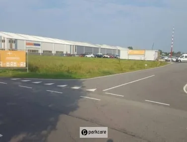 Xclusive Parking Schiphol foto 1