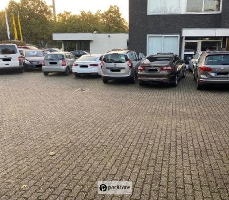 Universum Parking foto 1